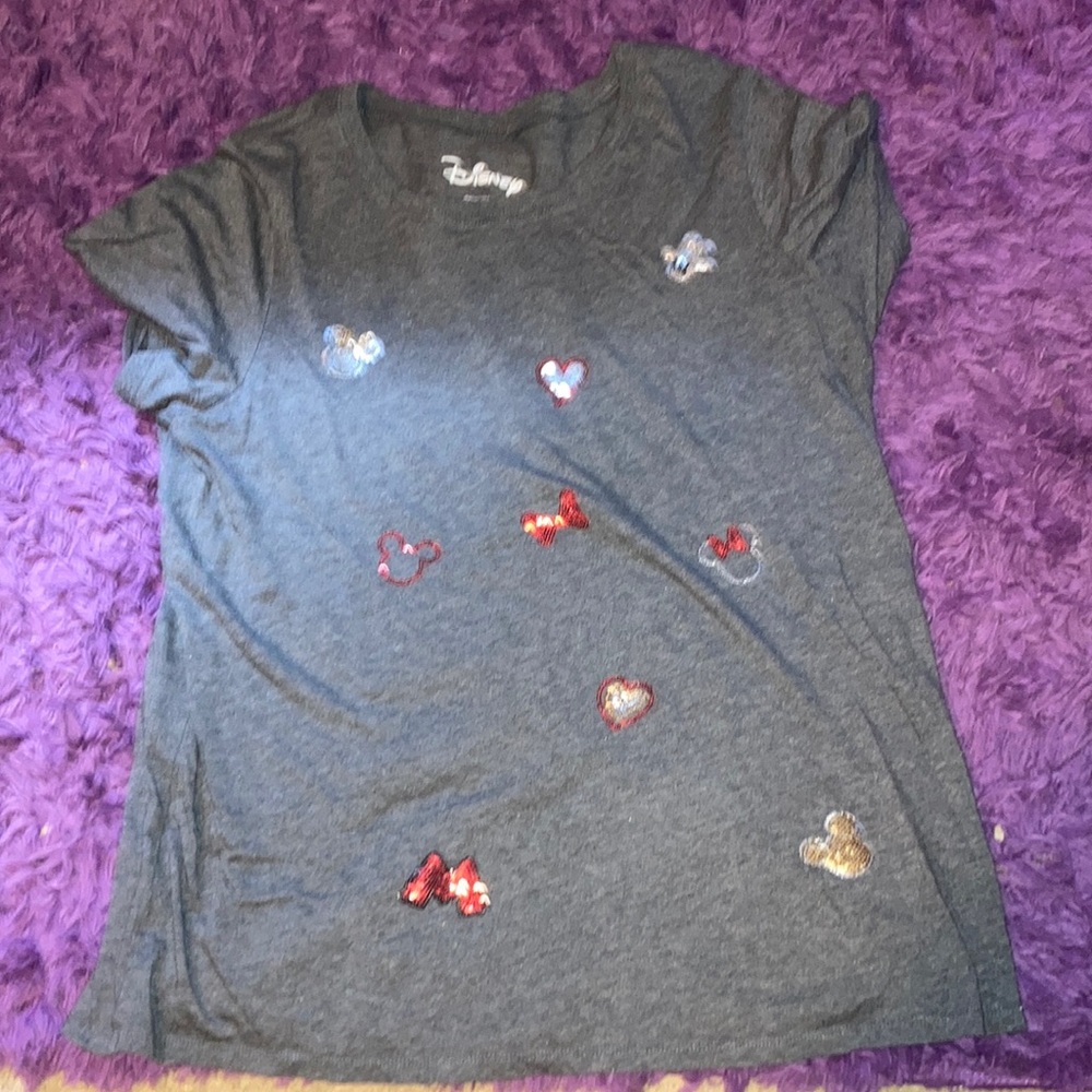💖Disney Gray and Red Short Sleeve Tee with Decorative Disney Accents